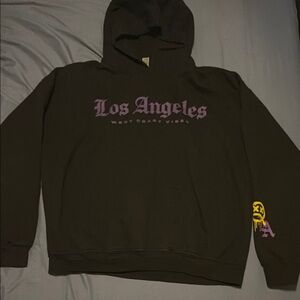 Gildan Black Sweater with Los Angeles Design